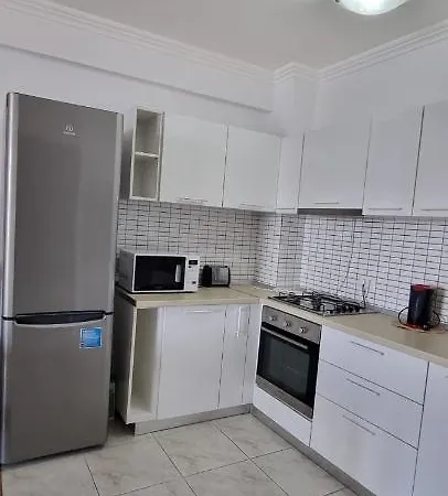 아파트 Apartament 2 Lake View Solid Cazino *